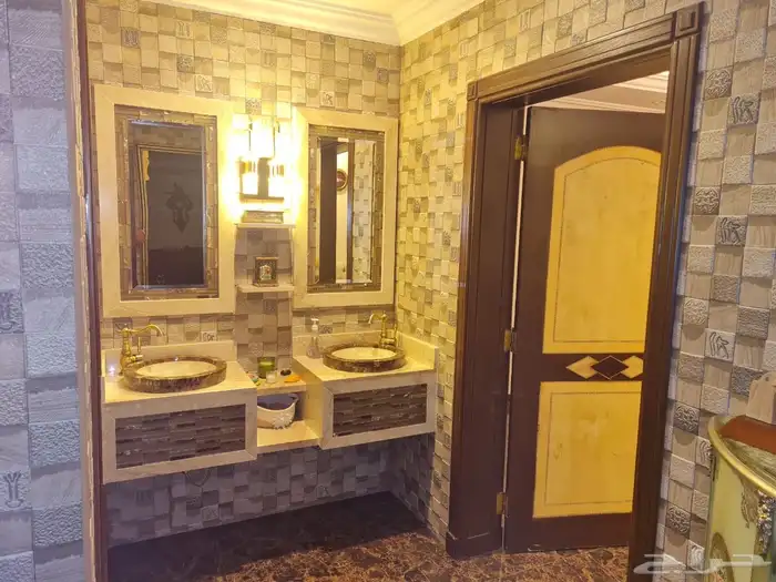 فيلا فاخر للبيع. العمر 5 سنوات 1