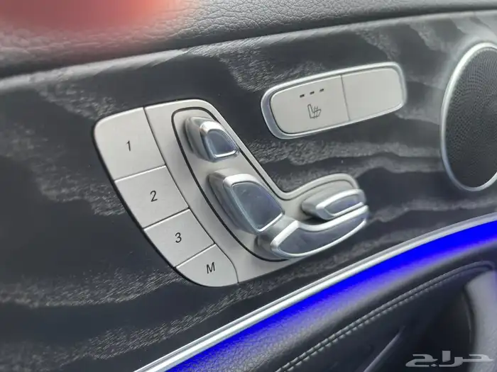 مرسيدس اي 300 2021 12