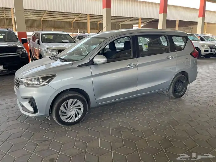 تيقا سوزوكي 7 ركاب 2023 4