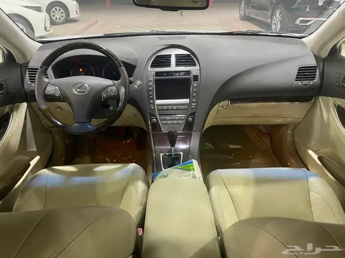 لكزس ES 350 بنزين موديل 2012 8