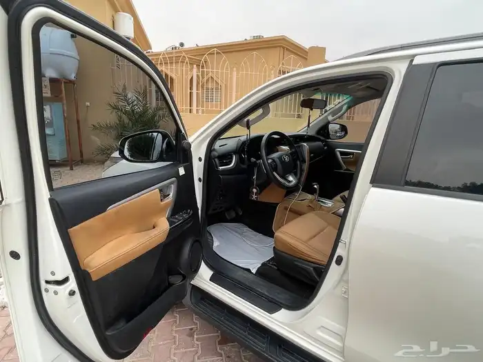 فورتشنر 2018 ممشى 180 الف دبل 6 سلندر 7