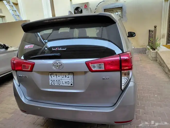 أنوفا فاغن 9