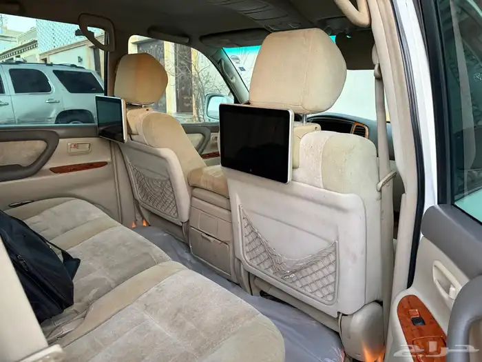 جيب لاندكروزر 2006 VX-R للبيع 9