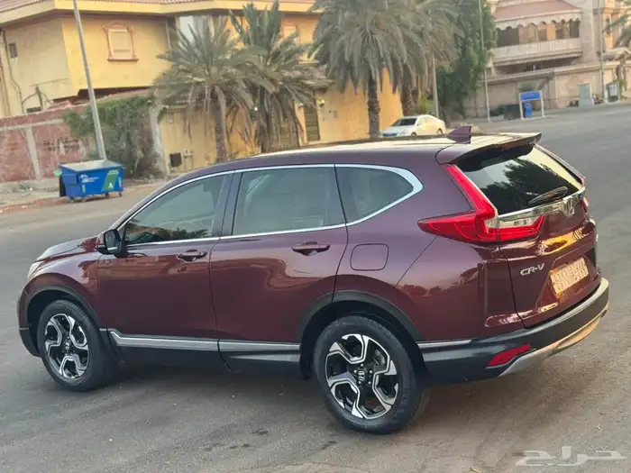 هوندا CRV 2017 فل كامل صيانات وكاله نظيف جدا 5