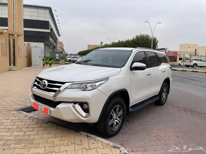 فورتشنر 2018 ممشى 180 الف دبل 6 سلندر 2