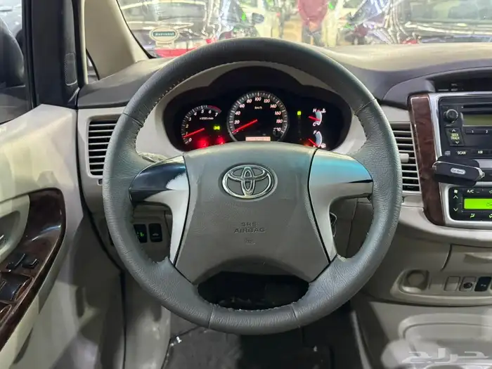 تويوتا انوفا 2012 (( بحالة ممتازة )) 13