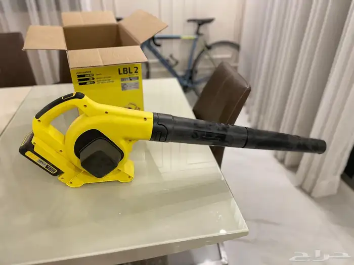 منفاخ هواء للحوش والحدائق KARCHER 4