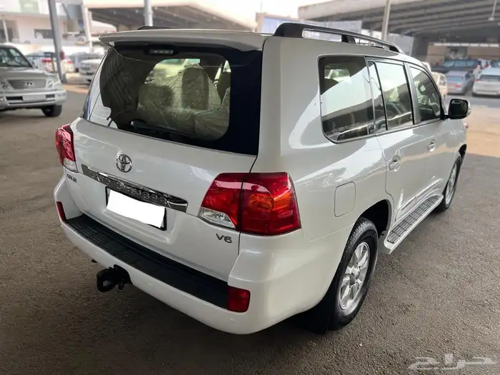 لاندكروزر وكالة سعودي.. 2012 5