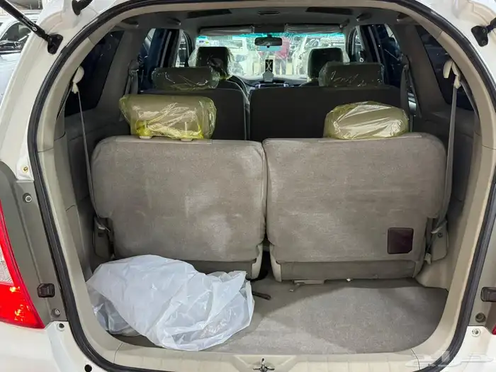 تويوتا انوفا 2012 (( بحالة ممتازة )) 23