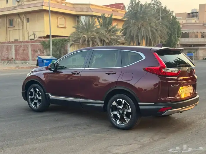 هوندا CRV 2017 فل كامل صيانات وكاله نظيف جدا 13