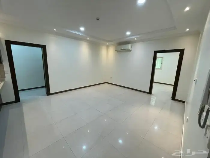 للايجار شقة الخبر 3