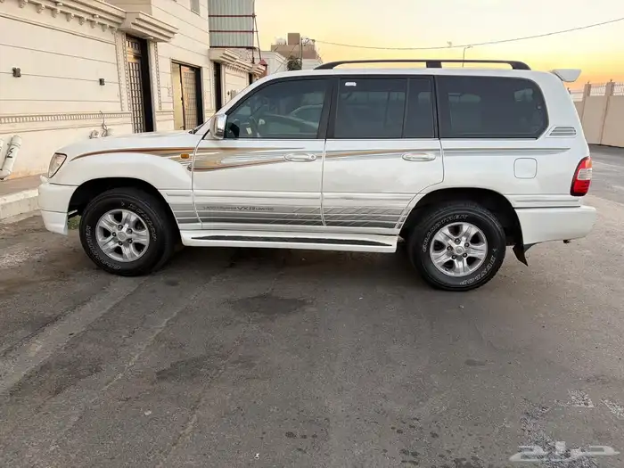 جيب لاندكروزر 2006 VX-R للبيع 5