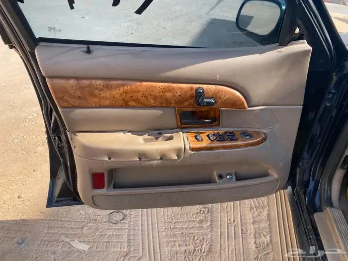 فورد فكتوريا قطع غيار 2003 2