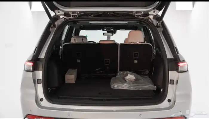 جيب جراند شروكى ليمتد 2023 3