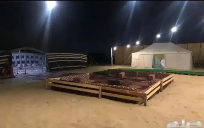 مخيم للبيع قسمين وماطور رامبو حجم 7000 3