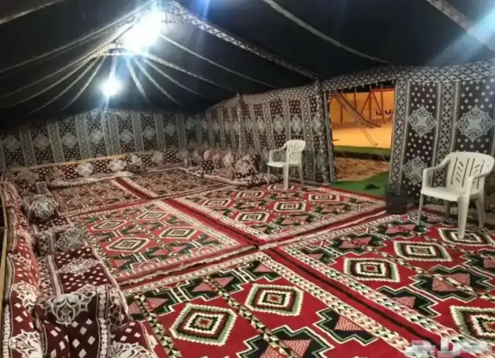 مخيم للبيع قسمين وماطور رامبو حجم 7000 10