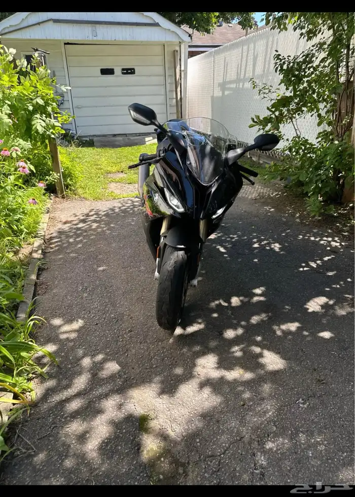 للبيع دباب بي ام دبليو اس 1000 ار ار موديل 2022 1