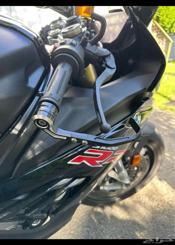 للبيع دباب بي ام دبليو اس 1000 ار ار موديل 2022 5