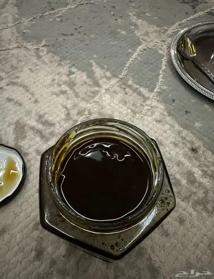 عسل جبال سمرة وسمن معزا صافي ذمه وامانه وبيني وبينكم الله 2