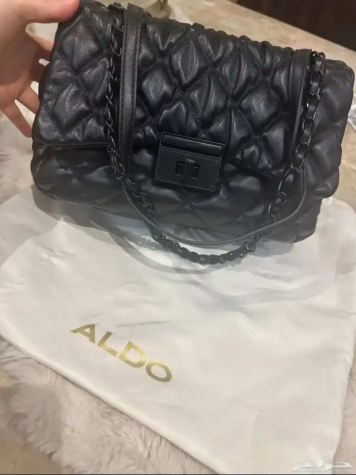 شنط بخامات وجوده رائعه 4