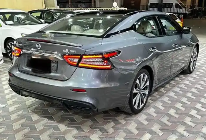 نيسان مكسيما SR فل كامل موديل 2020 على الشرط 3
