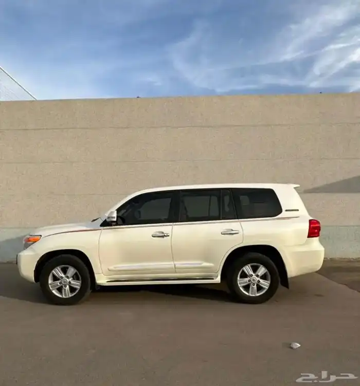 مطلوب جيب لكزس او جي اكس ار 0