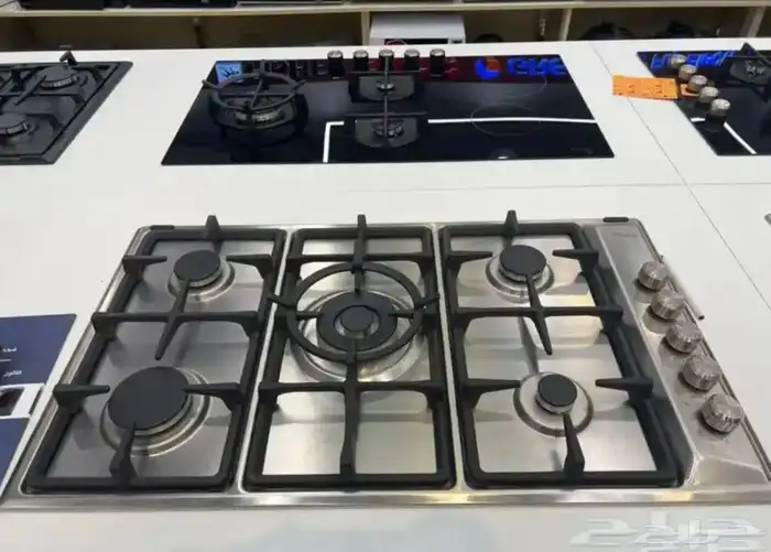 متوفر جميع أنواع الأسطح والأفران الباء الإيطالية بلت ان 4