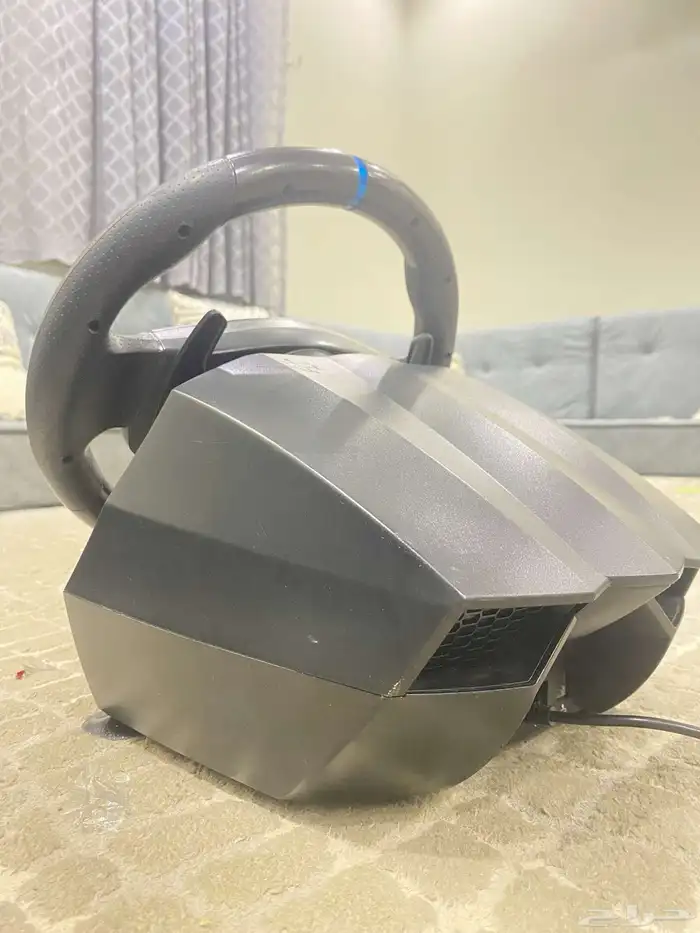 للبيع طارة و دعاسات النوع لوجتيك نضيفات 7