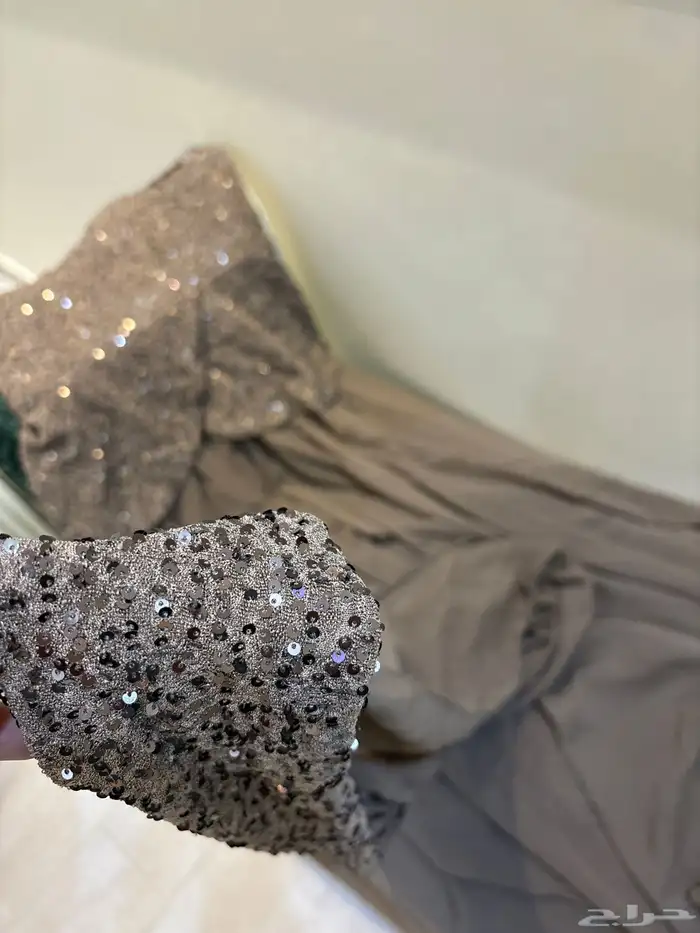 4 فساتين جديده مع شنطه وجزمه 5