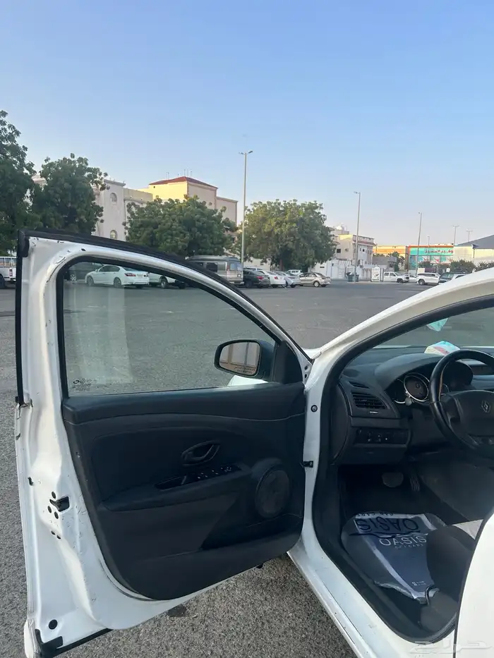 رينو فلوانس 2014 نظيفة 6