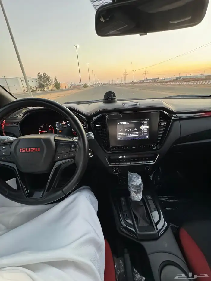 للبيع ايسزو 4