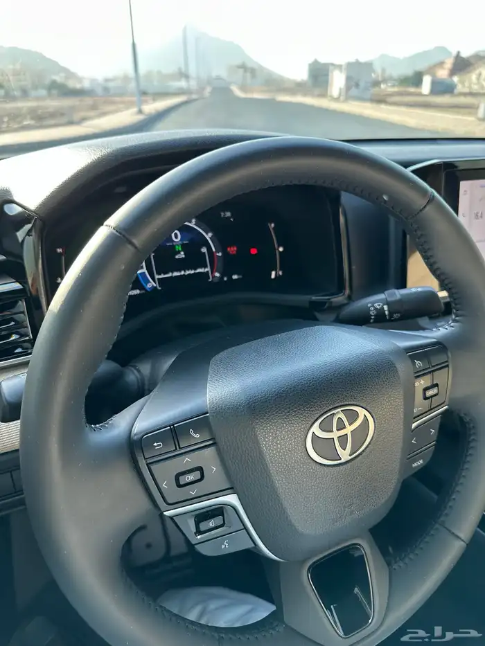 كامري 2025 للبيع 35