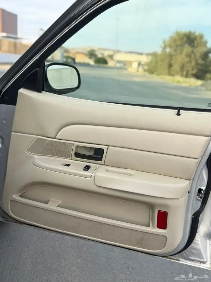 فورد فكتوريا سعودي وكالة 2011 34