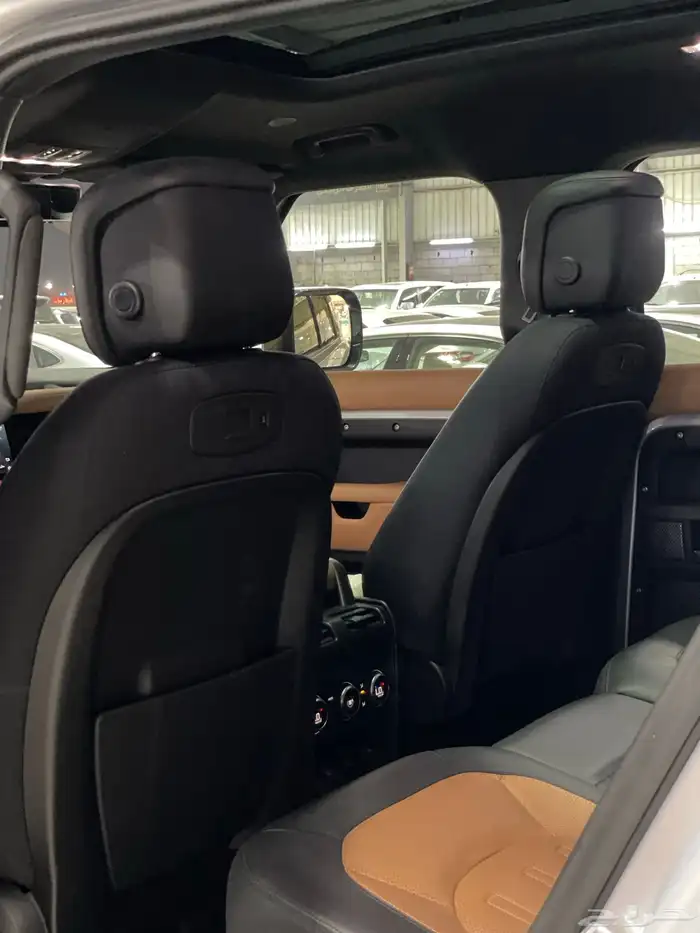 لاندروفر ديفندر X110 خليجي 2021 شبه جديد 20