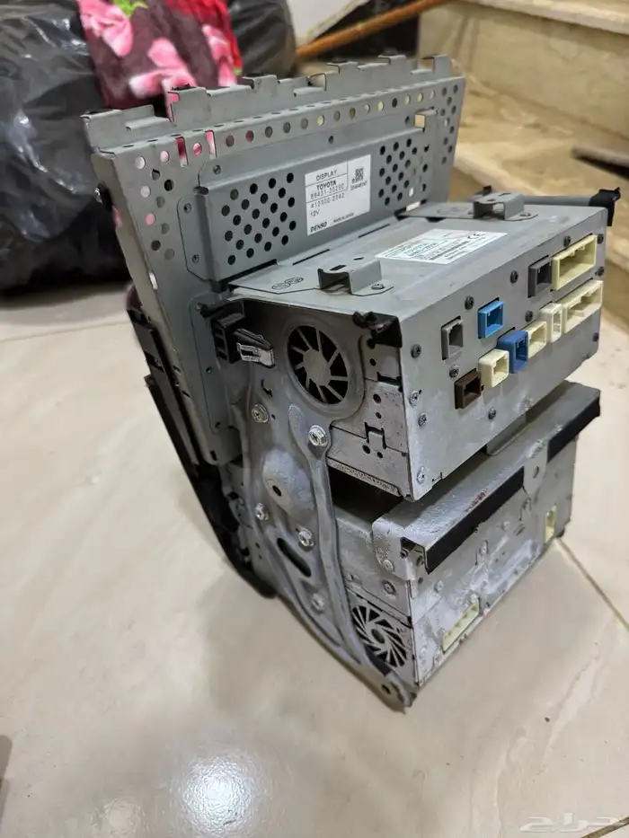 شاشة لكزس وكاله جي اس 300 موديل 2011 2