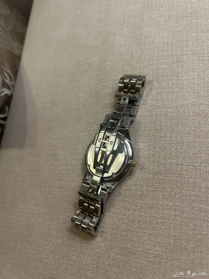 ساعة من domoskenos صناعة سويسرية 3