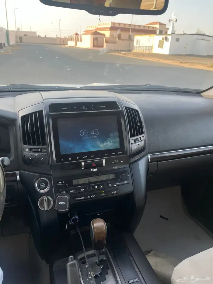 لاندكروزر 12