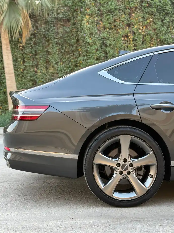 جينيسس 2021 g80 دفع خلفي ( سعر مميز ) 11