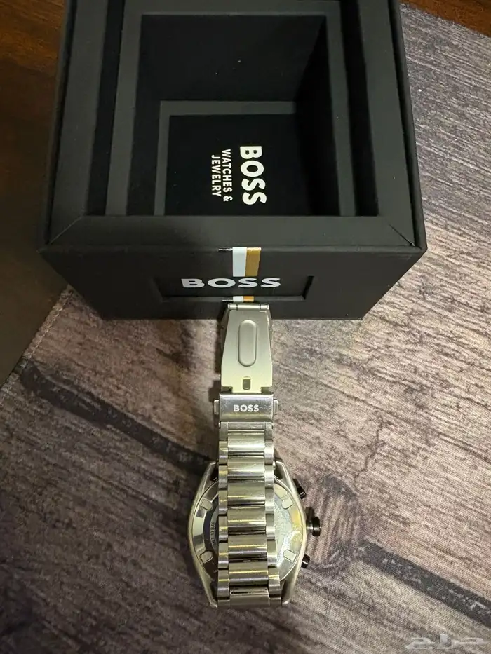 ساعة BOSS 5