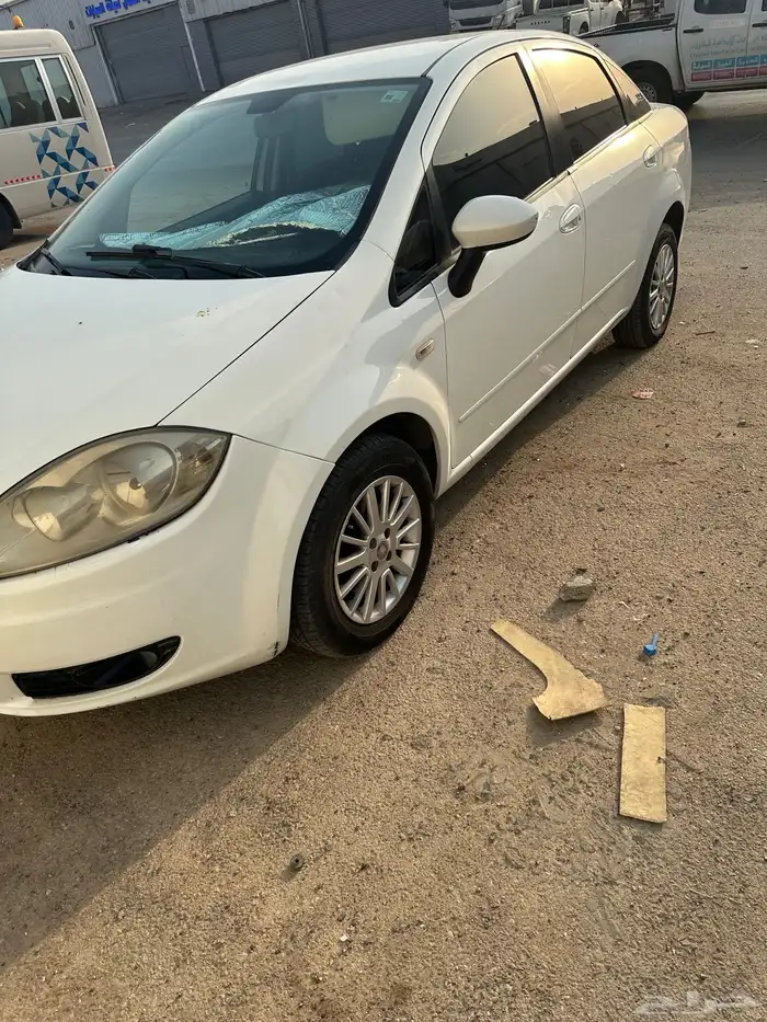 فيات لينيا 3