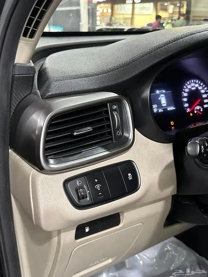 كيا سورنتو 2020 دبل 7 مقاعد لدى معرض(عبيد الرشيدي) 18