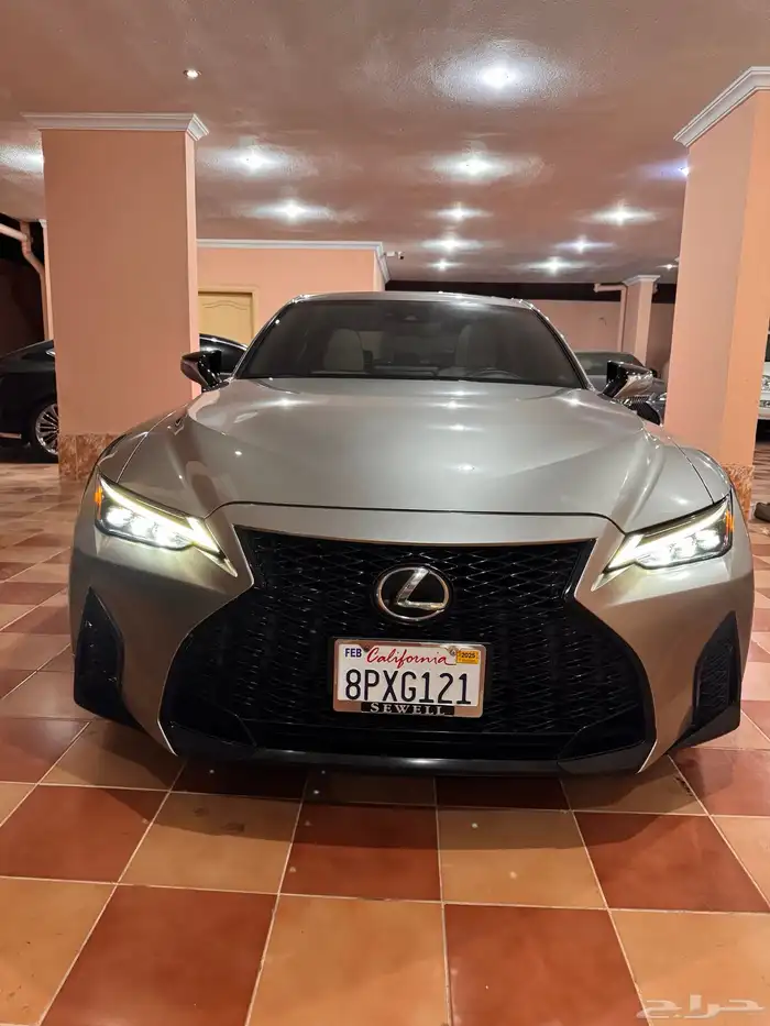 لكزس IS 350 F Sport 2023 5