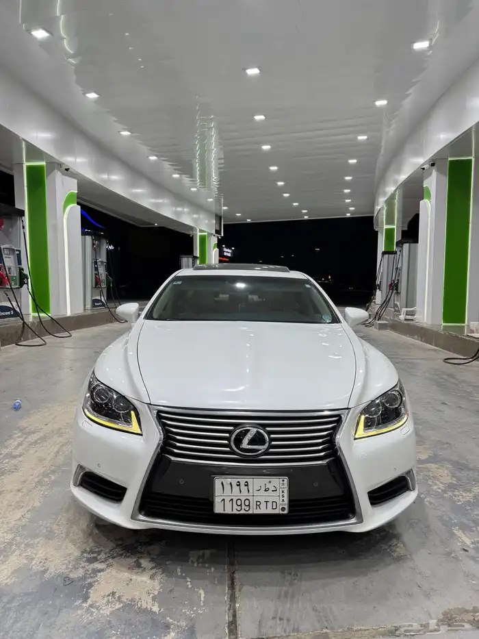 لكزس LS460 2015 وكالة 6