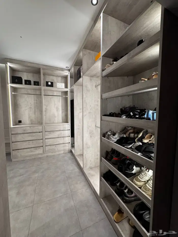 دولاب ملابس للبيع 0