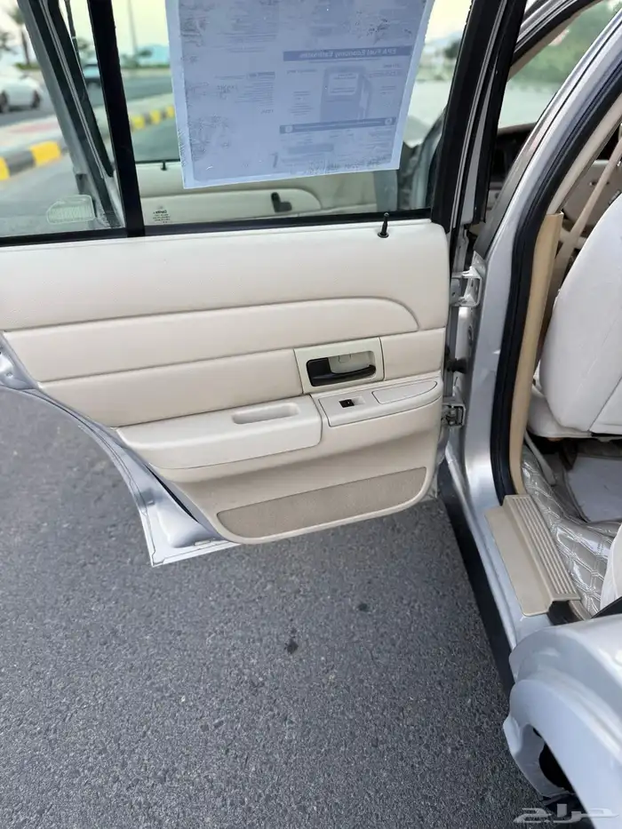 فورد فكتوريا سعودي وكالة 2011 32