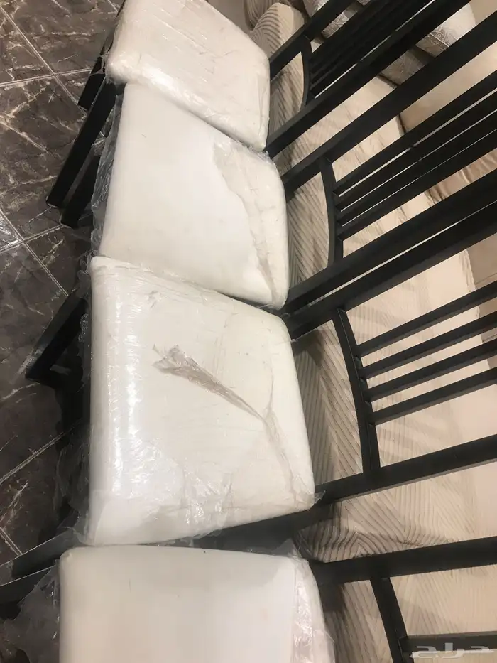 كراسي شبه جديده العدد 8 1