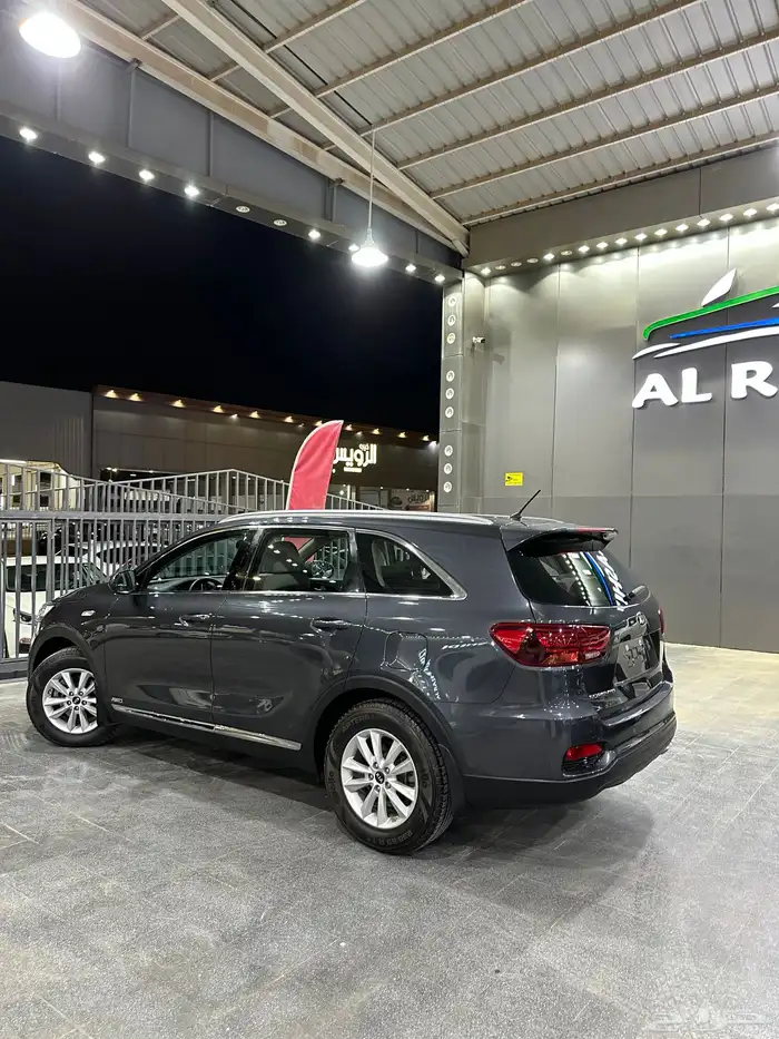 كيا سورنتو 2020 دبل 7 مقاعد لدى معرض(عبيد الرشيدي) 6