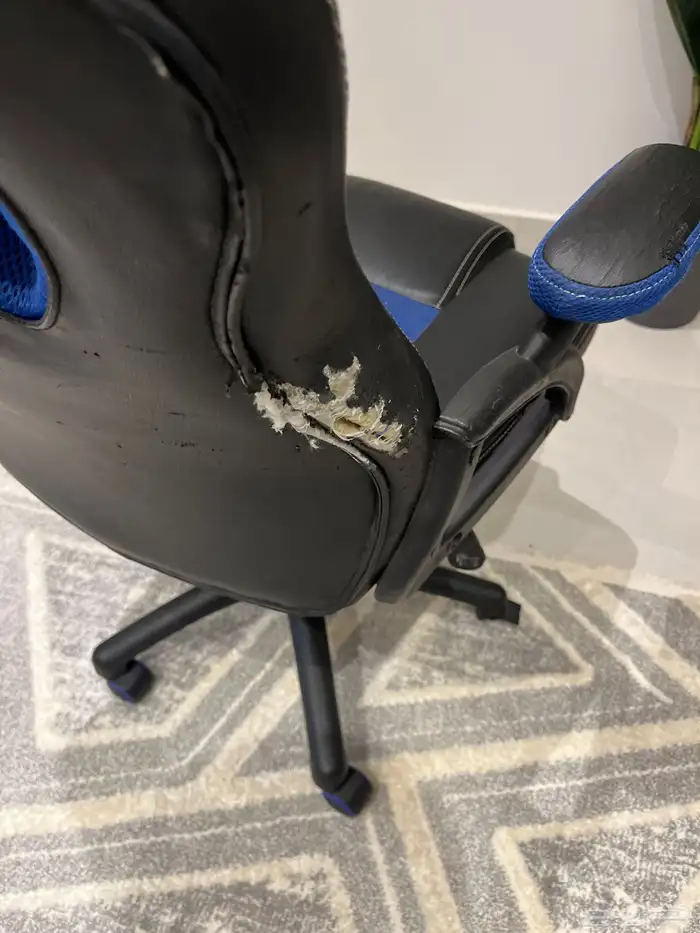 كرسي قيمنق من DATAZONE 4