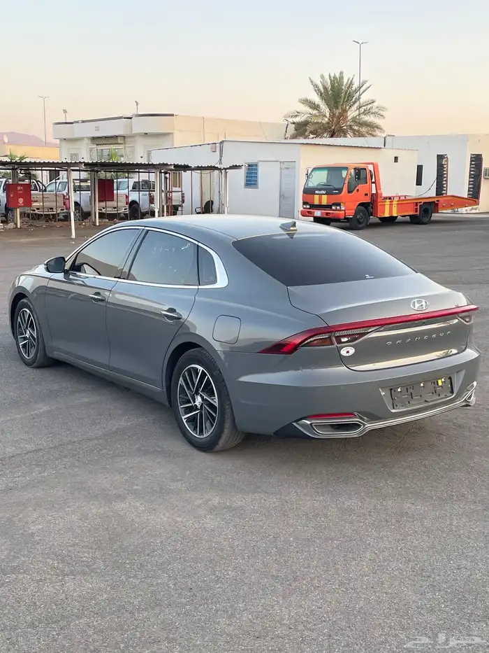 هوانداي ازيرا 2022 بنزين بطاقه جمركيه وارد كوريا 3