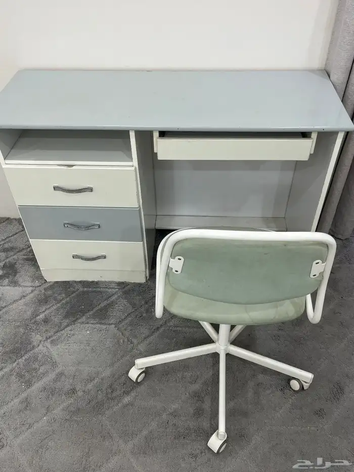 مكتب دراسي مع كرسي 2